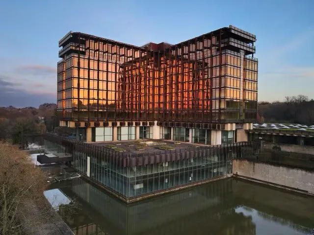 Gebouw van de Royale Belge – renovatie van de LVT-vloerbedekking